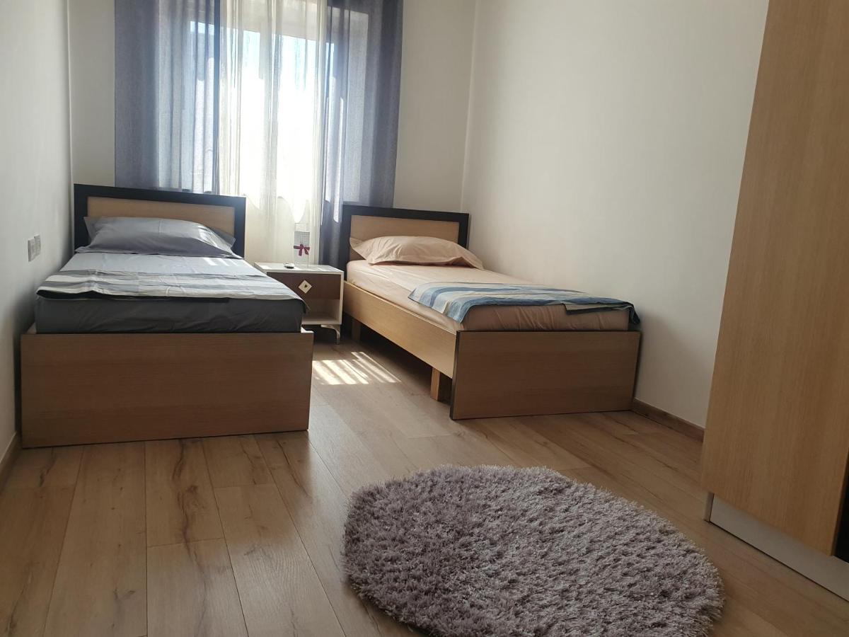 In The Heart Of , Bllok Appartement