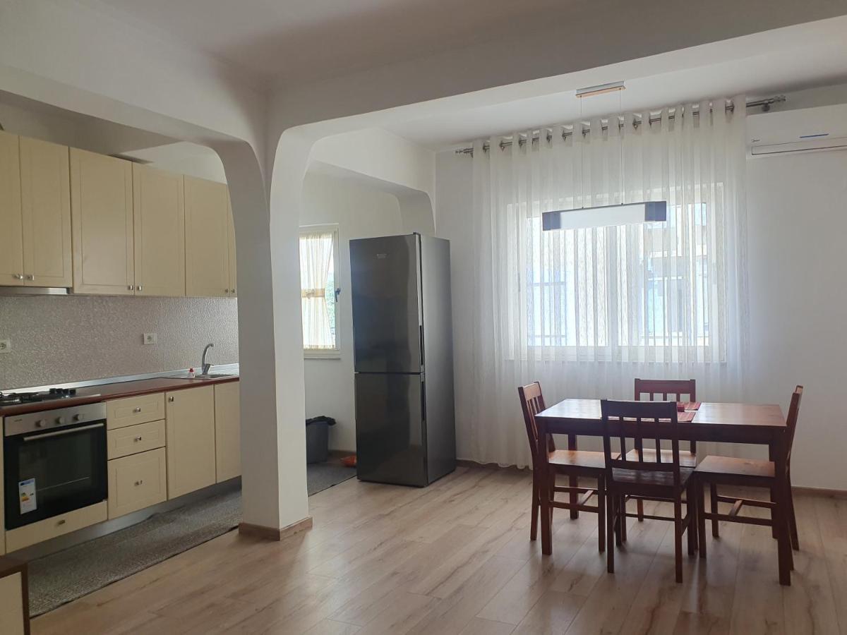 Appartement In The Heart Of , Bllok Tirana